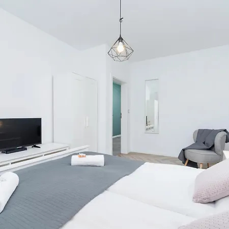 Premium Apartment Ludwinowska Krakow By Noclegi Renters Exterior photo