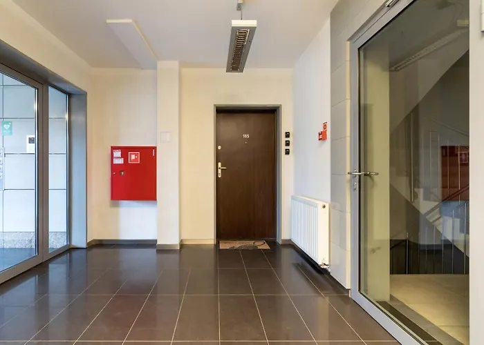 Premium Apartment Ludwinowska Kraków by Renters